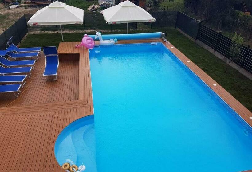 Pensiunea Pescarul Vanator Delta Dunarii