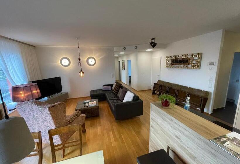 Penthouse Wohnung Am Radweg Mit Dachterasse