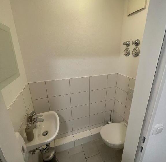 Schloss & Altstadt   Modern & Stylish Für 6 Küche