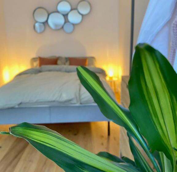 Schloss & Altstadt   Modern & Stylish Für 6 Küche