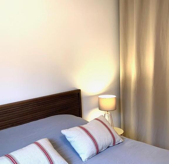 Villa Le Faré 10 Min Des Plages   Climatisée   8 Pers   Piscine Chauffée Du 1er Mai Au 30 Sept