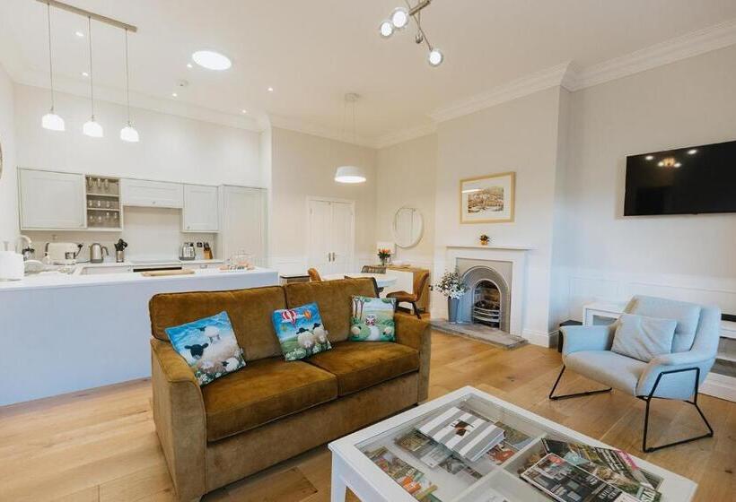 Wensleydale, Old Schools   Ground Floor Luxury Apartment In Richmond, North Yorkshire