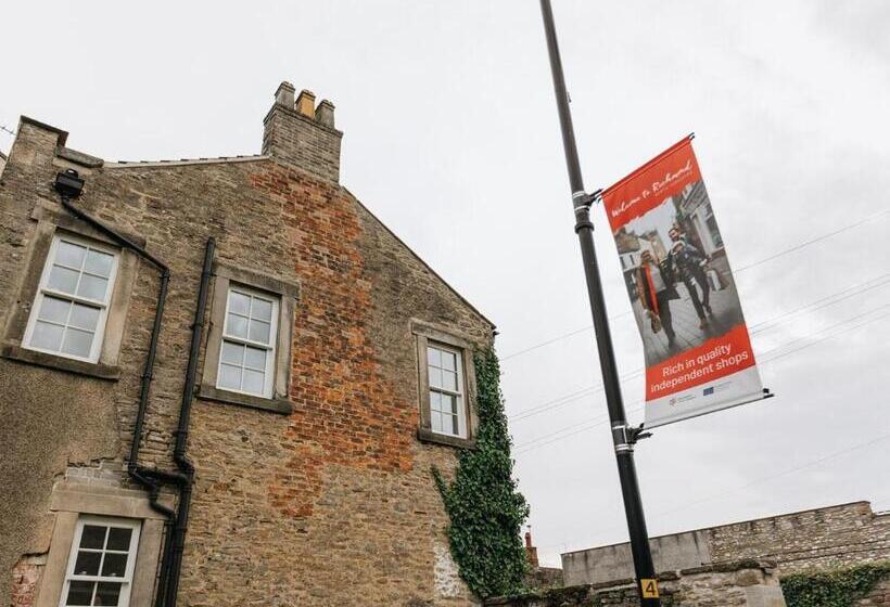 Wensleydale, Old Schools   Ground Floor Luxury Apartment In Richmond, North Yorkshire