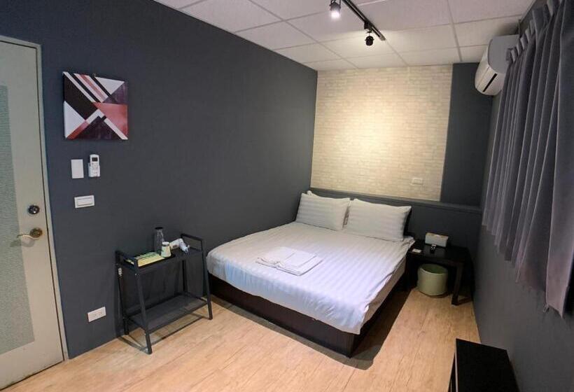 هاستل Lazy Bone