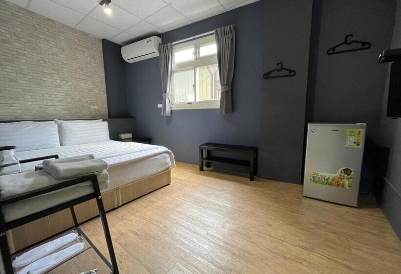 هاستل Lazy Bone