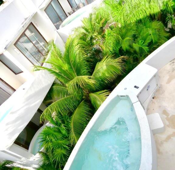 Amazing Luxury Penthouse With Sunset,sunrise View, Private Jacuzzi And Rooftop Pool