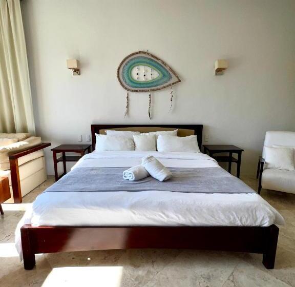 Amazing Luxury Penthouse With Sunset,sunrise View, Private Jacuzzi And Rooftop Pool