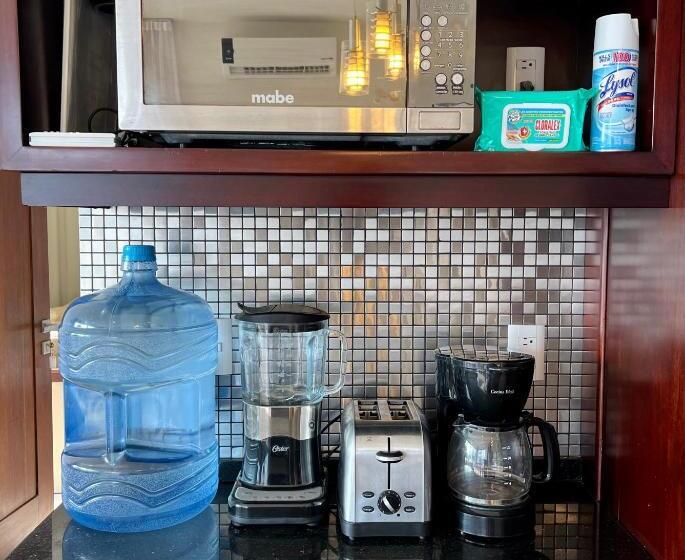 Amazing Luxury Penthouse With Sunset,sunrise View, Private Jacuzzi And Rooftop Pool