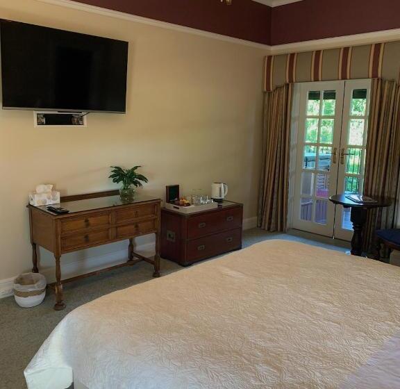 مبيت وإفطار Avon Terrace Guest House