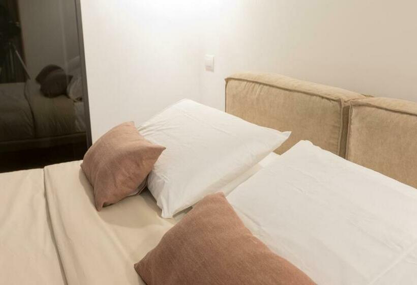 Bed and Breakfast Db Home Experience