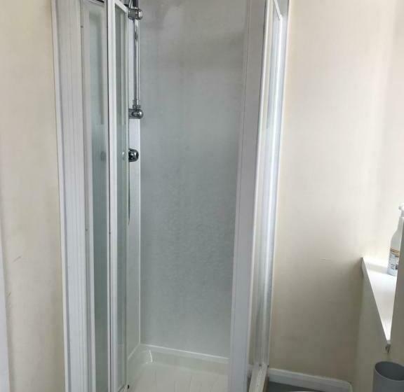 צימר Dunmoore Guesthouse