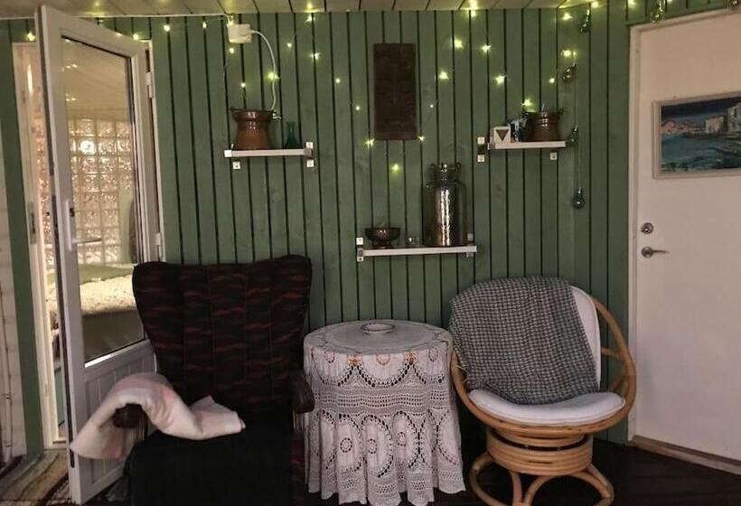 Charming Studio With Private Patio