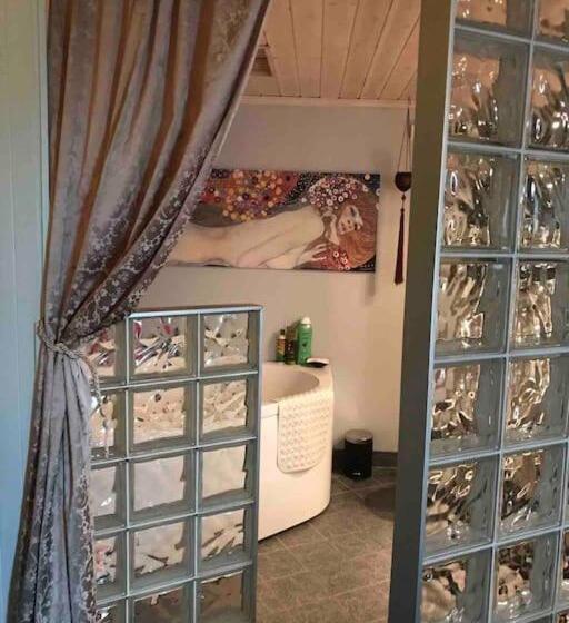 Charming Studio With Private Patio