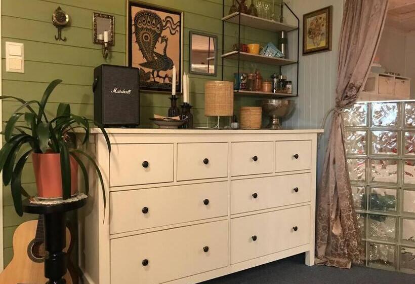 Charming Studio With Private Patio