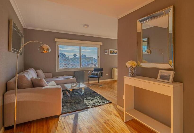 Departamento Varese Güemes Alta Gama Luxury 4/5 Pax Vista Mar