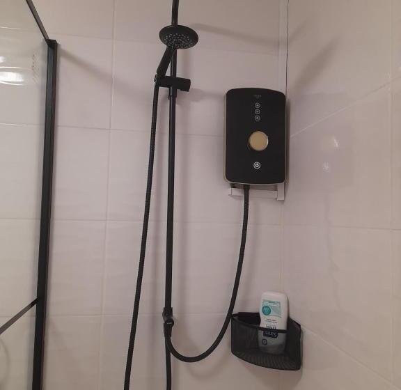 Glastonbury Town Center Entire Apartment