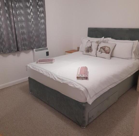 Glastonbury Town Center Entire Apartment