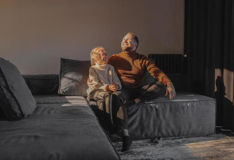 Hotel котеджі грань