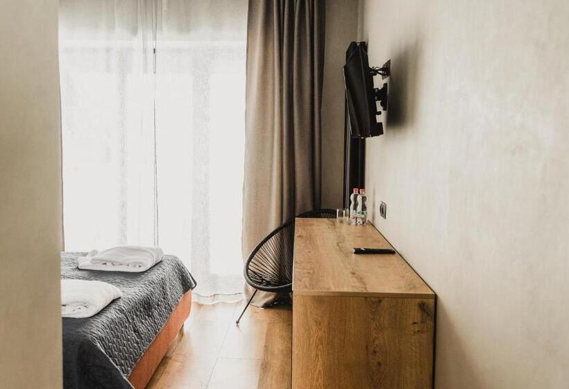 Hotel котеджі грань