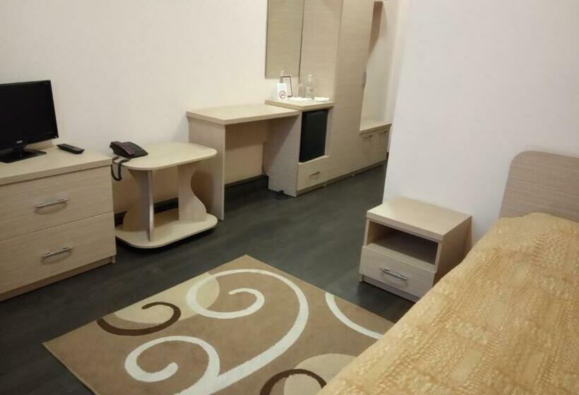 Hotel готель дежавю