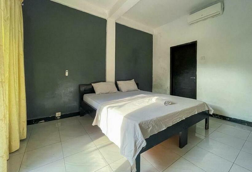 ホテル 711 Gili Trawangan Mitra Reddoorz