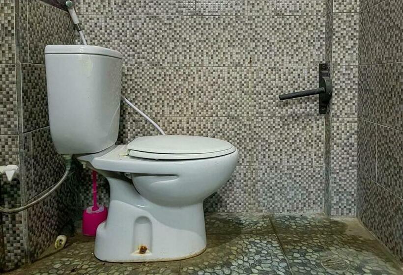 ホテル 711 Gili Trawangan Mitra Reddoorz