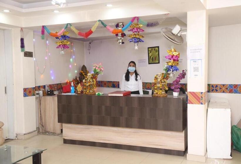 Fabhotel Aman Inn Near Igi Airport New Delhi