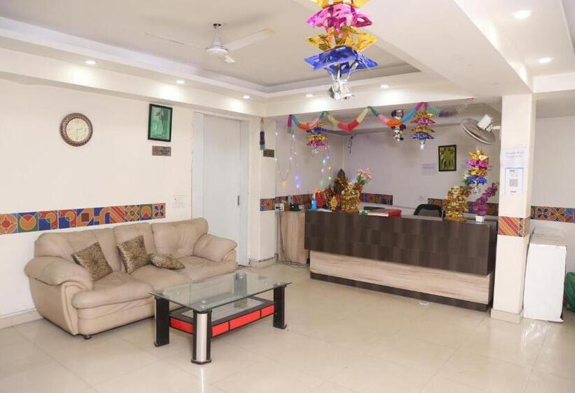 Fabhotel Aman Inn Near Igi Airport New Delhi