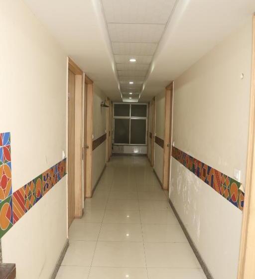 Fabhotel Aman Inn Near Igi Airport New Delhi