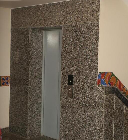 Fabhotel Aman Inn Near Igi Airport New Delhi