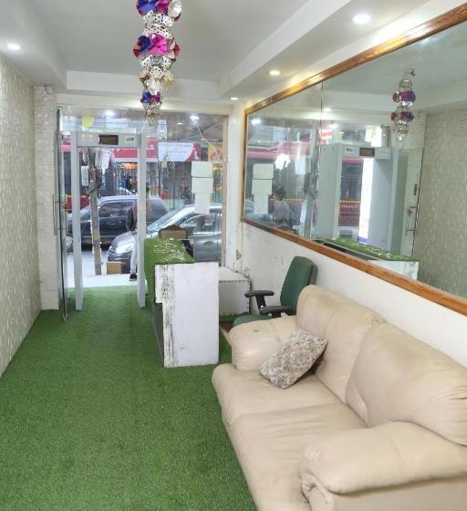 Fabhotel Aman Inn Near Igi Airport New Delhi