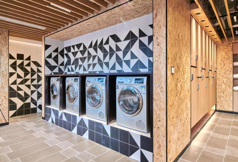 Отель Artyzen Habitat Qiantan Shanghai