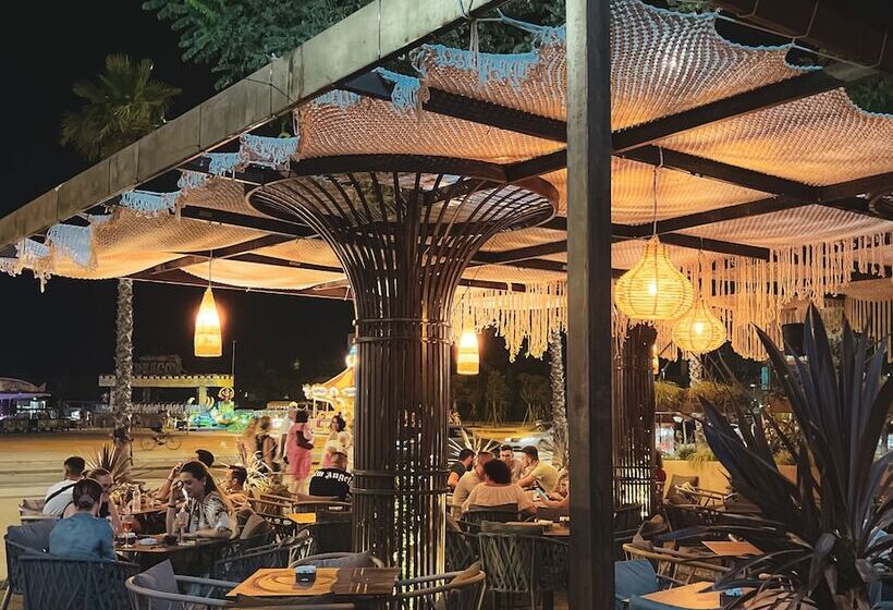 בית מלון כפרי Brooklyn Vlore