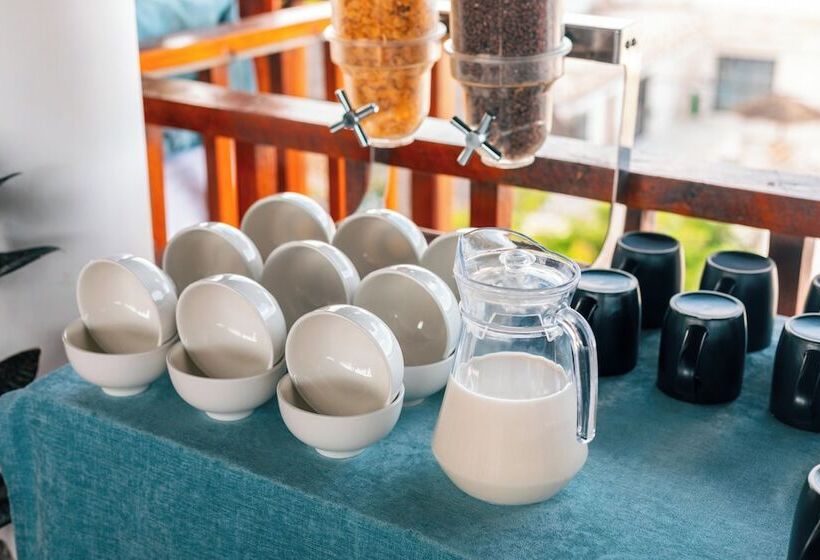 Canary Nungwi Hotel & Restaurant