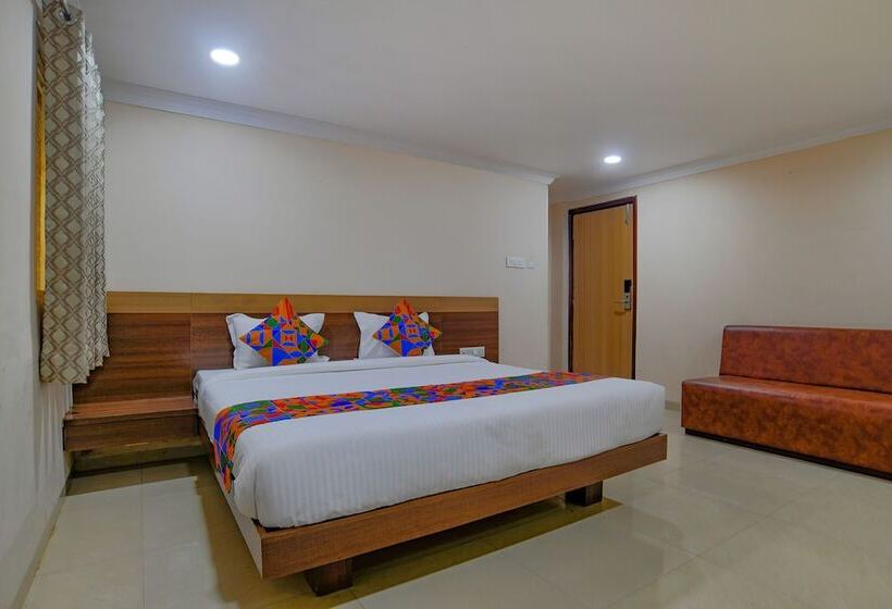 Fabhotel Pishori