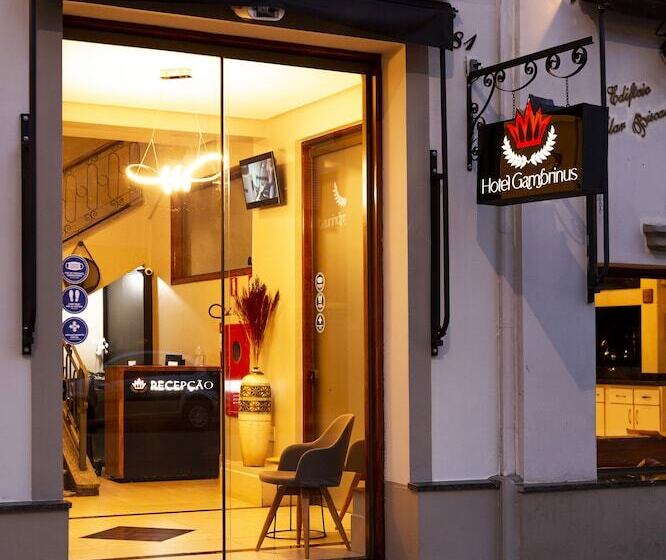 ホテル Gambrinus