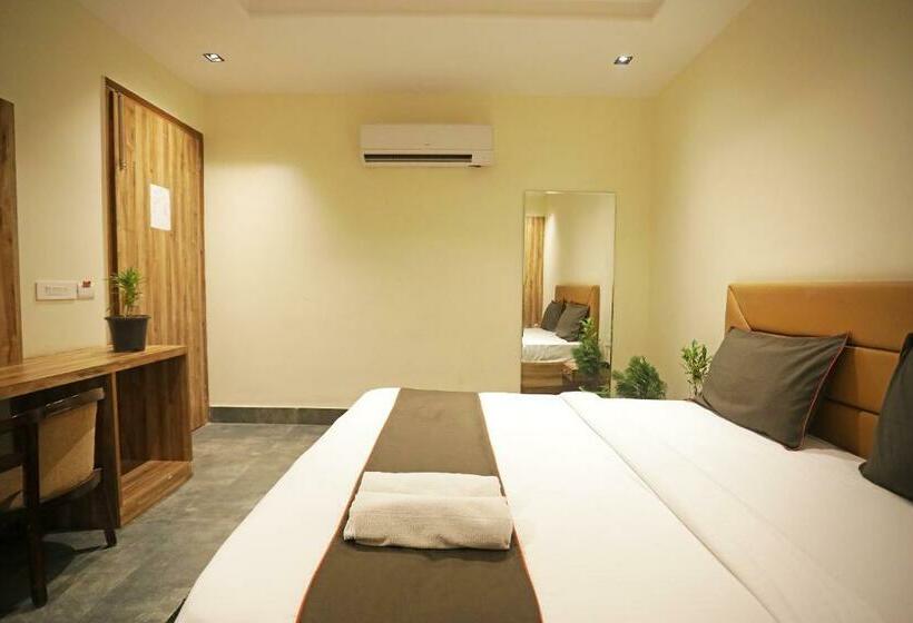 فندق Goodluck Suites Near Delhi Airport