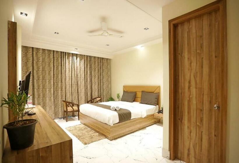 فندق Goodluck Suites Near Delhi Airport