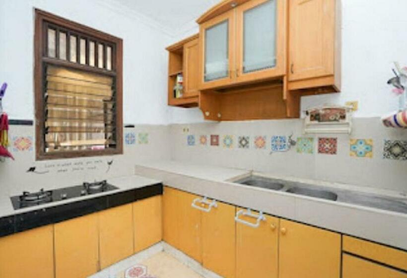 ホテル Koolkost @ Margorejo