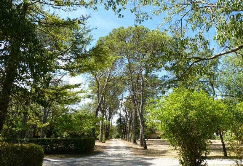 فندق La Gardiolle   Montfort