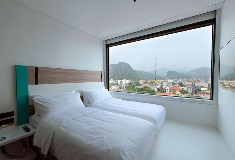 Sojo Hotel Hoa Binh