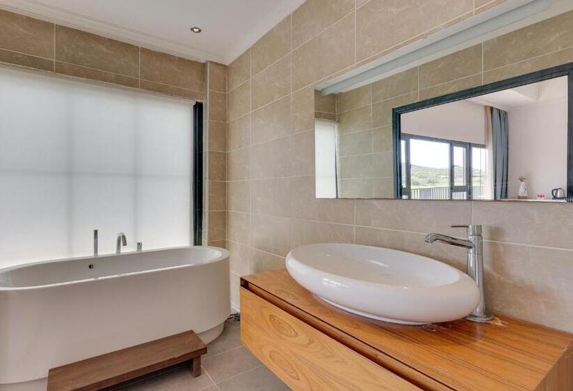 בית מלון כפרי Suess Alaçatı