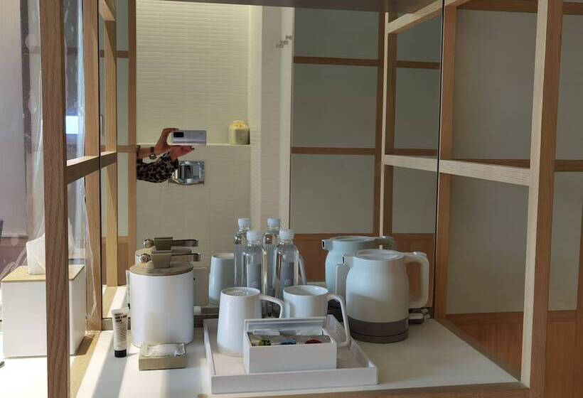 Отель The Shàng By Artyzen Qiantan Shanghai