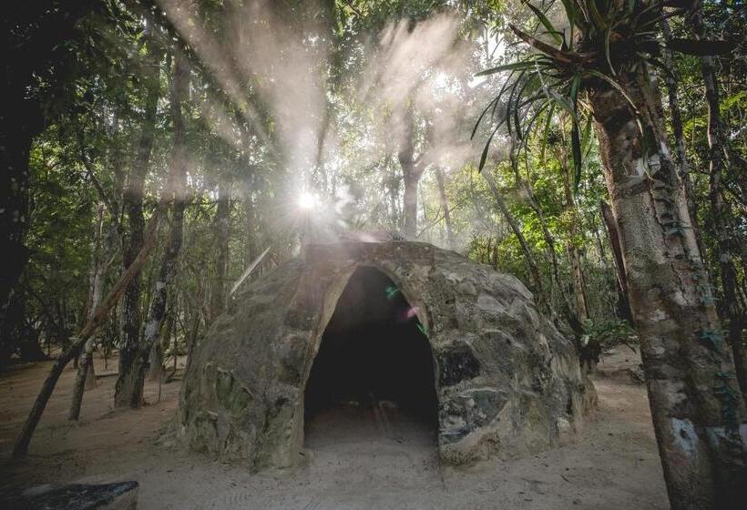 هتل Wakax Hacienda  Cenote & Boutique