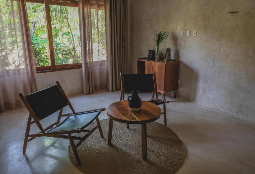 هتل Wakax Hacienda  Cenote & Boutique