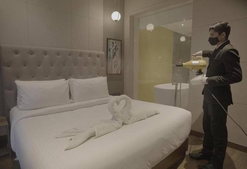 Отель Wyndham Chandigarh Mohali