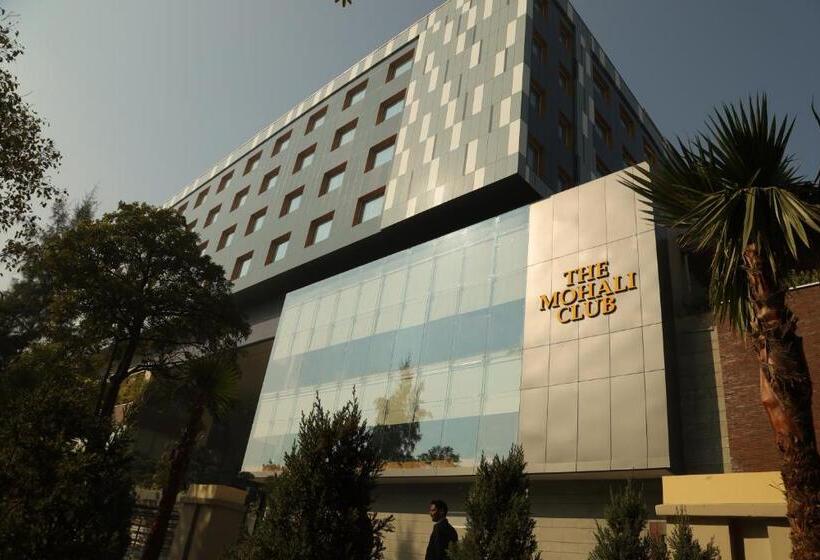 Отель Wyndham Chandigarh Mohali
