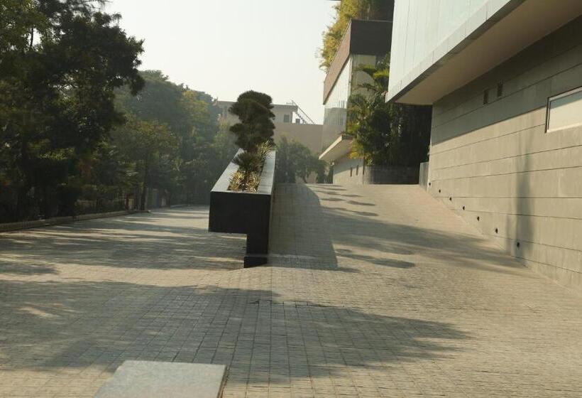 Отель Wyndham Chandigarh Mohali