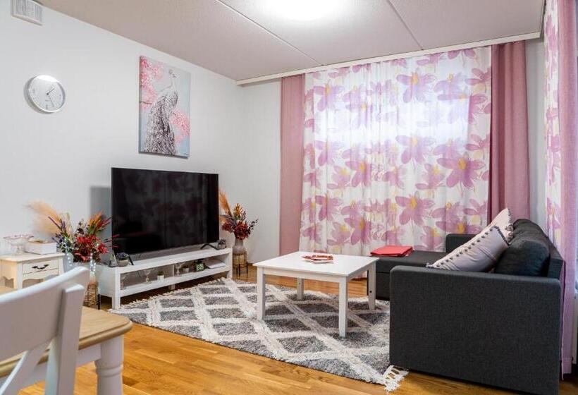 Kaksio Helsingissä Hyvien Kulkuyhteyksien Varrella