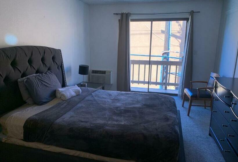 La/beverly Hills Hotel Style Suite